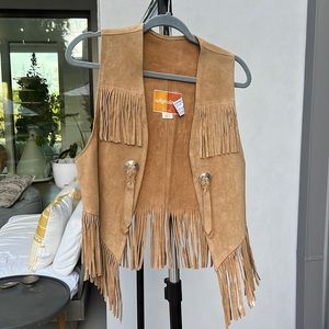Bluegrass Tan Leather Vest with Fringe - Festival